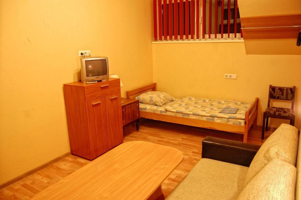 Sveciu Namai Minge Hotel Priekule Phòng bức ảnh